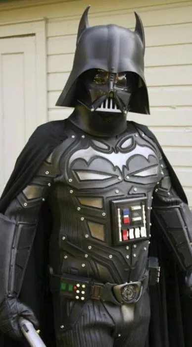 Darth Vader cu propriile sale mâini Darth Vader cu propriile sale mâini