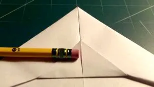 10 moduri de modul de a face un avion de hârtie, video, diagrame (avion) 10 moduri de modul de a face un avion de hârtie, video, grafice