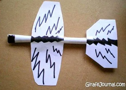 10 moduri de modul de a face un avion de hârtie, video, grafice (diagrame) 10 moduri de modul de a face un avion de hârtie, video, grafice