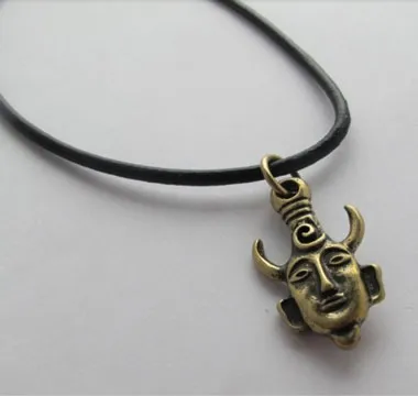 Amulet Dean Winchester