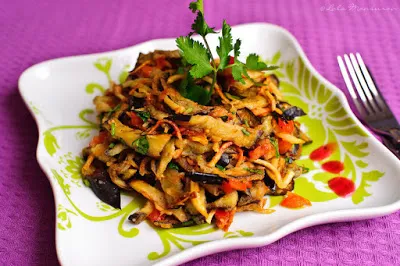 blog sfaturi salata calda cu vinete 3 retete delicioase