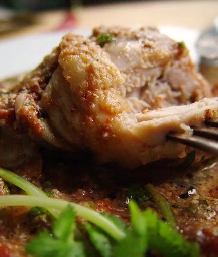 pui Chakhokhbili de nuci, grăsime (pui) Chakhokhbili de pui cu nuci, bacon