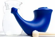 nas Spălarea copilului cu un sfat medical rece (soluție de sare de mare) nas Spălarea copilului cu un sfat medical rece