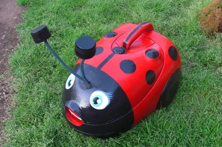 Ce se poate face de la un aspirator vechi cu mâinile (vechi) Ce se poate face de la un aspirator vechi cu mâinile