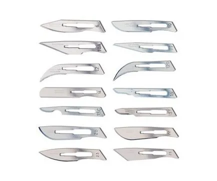 Cu o lamă ascuțită să-și radă sau info_burum bisturiu chirurgical Cu o lamă ascuțită să-și radă sau info_burum bisturiu chirurgical