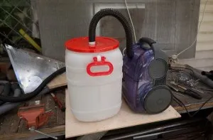 Ciclonul aspirator de vid cu mâinile lor din materiale de fier vechi în câteva zile (materiale) Ciclonul aspirator de vid cu mâinile lor din materiale de fier vechi în câteva zile