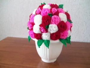 Flori din servetele cu mâinile lor - schema și fotografii (flori din servetele cu mâinile lor a crescut de păpădie Stud) Flori din servetele cu mâinile lor - sistemul și fotografii