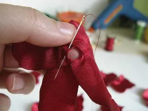 Flori de benzi cu propriile lor mâini (Marea de cursuri de master) - lumea de sex feminin (ac) Flori de benzi cu propriile mâini (de mare de cursuri de master) - Lumea Femeilor