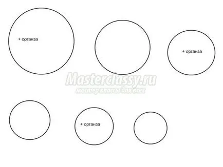 Flori de panglici de satin dirigintă folosind fâșii subțiri