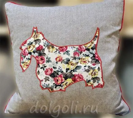 perne decorative cu broderie si appliqué - caini