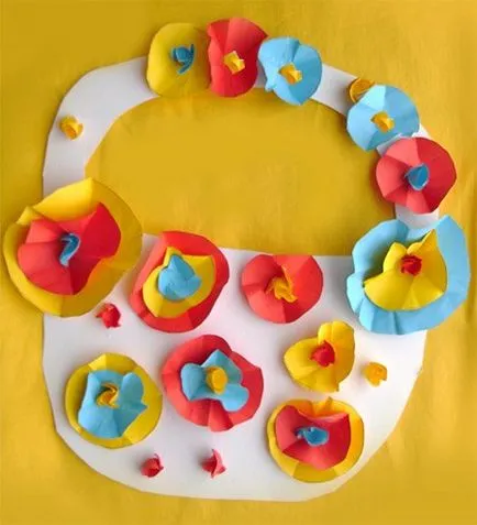 Copiii de appliqué hârtie colorată cu mâinile microni dvs. de selecție