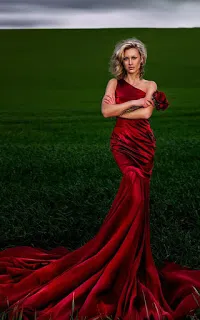 Exclusiv costum pentru dans oriental pe Emilia paradisul este ușor de a alege pentru țesături costum (țesături) Exclusiv costum pentru dans oriental pe Emilia paradis este ușor de a alege tesatura pentru costume