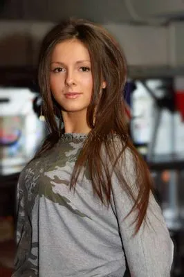 Fotografii de cantareata Nyusha fara machiaj, machiaj Fotografii de cantareata Nyusha fara machiaj, machiaj