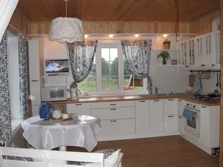 Foto Cum de a dota casa din mediul rural, cu propriile sale mâini