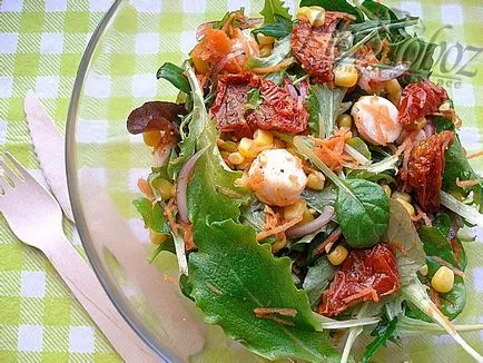 Salata italiana cu rosii uscate la soare - fotografie reteta hozoboz - știm totul despre produsele alimentare