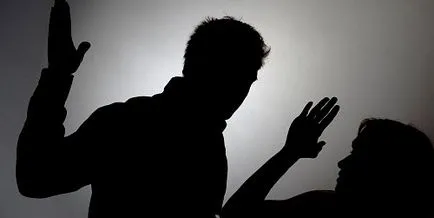Ca răzbunare fostul iubit pentru trădare, dacă el este departe - prin corespondență și SMS-uri în