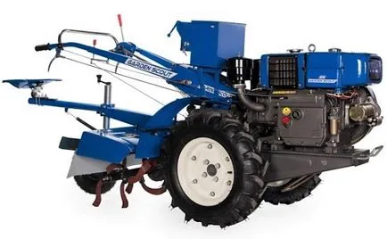 Ce este mai bine pentru a alege un tractor plimbare în spatele - caietul de sarcini și producătorilor (alegerea cultivator cu motor) Ce este mai bine pentru a alege un tractor plimbare în spatele - specificații și producătorii