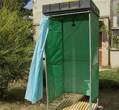 Cum de a construi un duș de la cabana la instruire video - Echipează duș cu propriile sale mâini, o fotografie (duș) Cum de a construi un duș de la cabana la instruire video - Echipează duș cu propriile sale mâini, fotografii