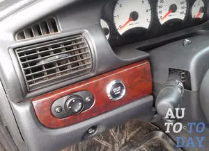 Pe măsură ce motorul funcționează butonul de pornire (motorul) Cum motorul butonul de pornire