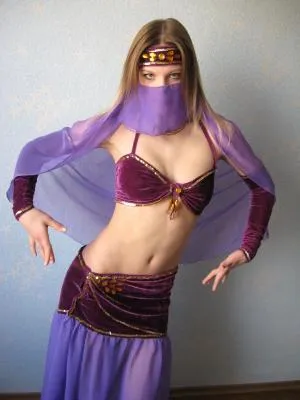 Cum să coase un costum de dans oriental pentru el însuși Cum să coase un costum de dans oriental pentru el însuși
