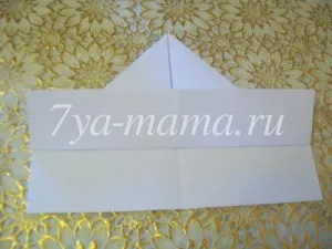 Cum de a face o barcă din hârtie cu mâinile în etape, familia și mama (cum să facă o barcă în etape) Cum de a face o barcă din hârtie cu mâinile în etape, familia și mama
