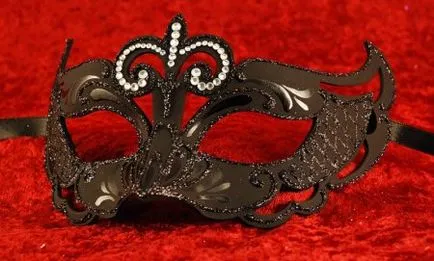 Cum sa faci o masca de carnaval cu mâinile clasa de master și sfaturi (pentru a face) Cum sa faci o masca de carnaval cu mâinile master-class și sfaturi