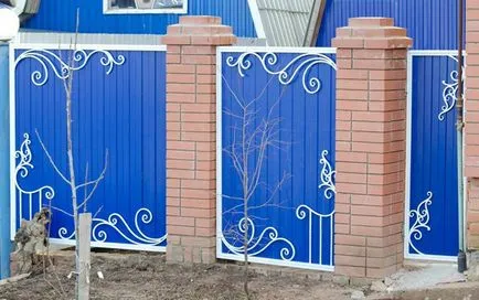 Cum de a face și de a pune un gard de carton ondulat în țară cu propriile lor mâini lățimea foii trapezoidală (căptușeli) Cum de a face și de a pune un gard de carton ondulat în țară cu propriile lor mâini lățimea foii trapezoidală,