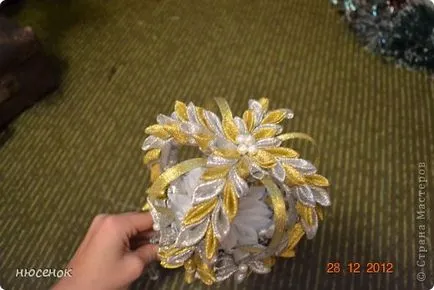 Cum sa faci o coroană sau cocosar pentru un costum de carnaval, maternitate - sarcină, naștere, nutriție