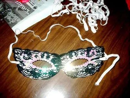 Cum sa faci o masca de carnaval frumos Cum sa faci o masca de carnaval frumos