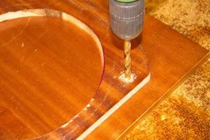 Cum de a face mobilier pentru pisici (un alt lemn masiv) Cum de a face mobilier pentru pisici