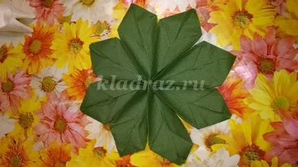 Cum sa faci o floare de la servetele cu mâinile lor în etape, cu fotografii pentru începători