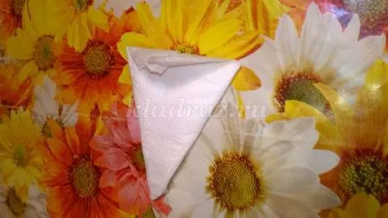 Cum sa faci o floare de la servetele cu mâinile lor în etape, cu fotografii pentru începători