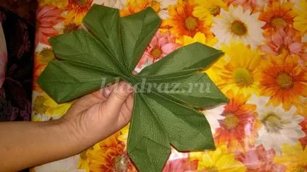 Cum sa faci o floare de la servetele cu mâinile lor în etape, cu fotografii pentru începători