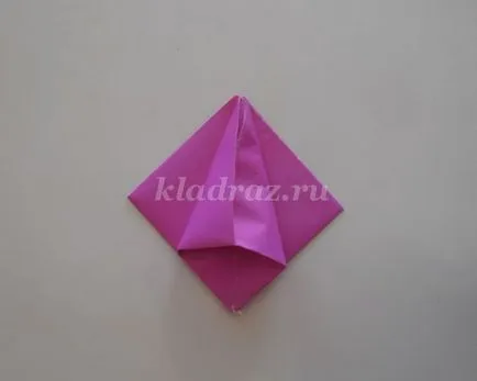Cum sa faci o lalea dintr-o lucrare cu mâinile în etape pentru copii