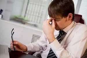 Cum de a scuti oboseala cu picături de ochi și exerciții de acasă pentru a elimina stresul de pe computer