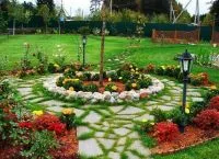 Cum de a decora grădina cu propriile sale mâini