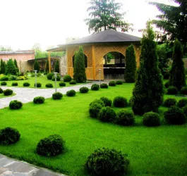 Cum de a decora o grădină și o zonă suburbană cu mâinile lor - foto și video