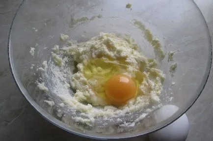 Muffins în forme de hârtie rețete simple, cu pas cu pas fotografii