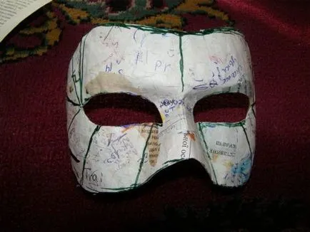 măști de carnaval, cu propriile sale mâini realizate din papier-mache