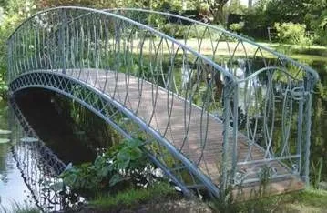 Design Peisaj zonă suburbană în exemple foto