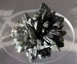 proprietăți de piatră magică terapeutice radiante sau pirita și marcasite, în special selectarea produselor cu