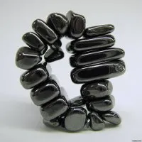 Proprietățile magice de pietre negre