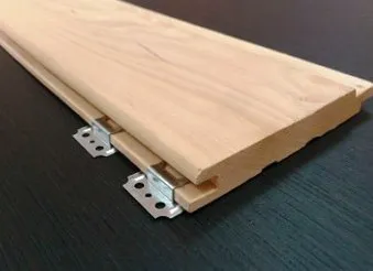 Instalarea de panouri din plastic pe tavan cu mâinile sale