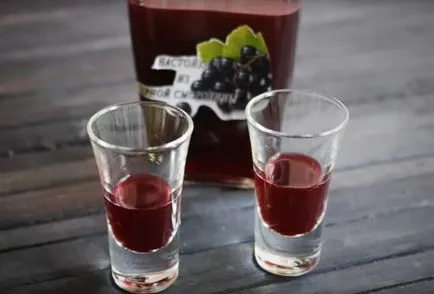 Tinctura cu mâinile lor pe vodca