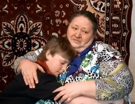 Custodia unui copil ai cărui părinți sunt în viață bunica - cum să atragă (remiză) Custodia unui copil ai cărui părinți sunt în viață bunica - cum de a decora
