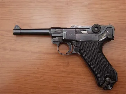 Parabellum german Luger pistol p-08 calibru, caietul de sarcini (TTX) și un dispozitiv (Luger) Parabellum german Luger pistol p-08 calibru, caietul de sarcini (TTX) și dispozitivul