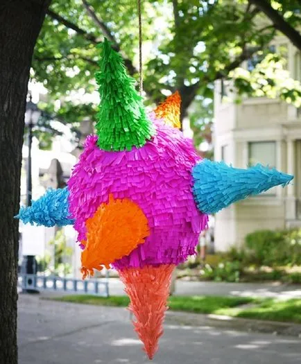 Pinata cu Masterclass mâinile lor cu fotografii și video (cu mâinile lor) Pinata cu Masterclass mâinile lor cu fotografii și video