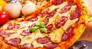 Pizza cu ciuperci și roșii, am povaronok (pizza) Pizza cu ciuperci și roșii, am povaronok