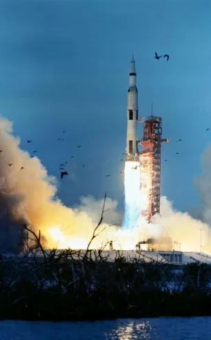 De ce americanii au fost exact pe Lună, cosmosul, lumea fanteziei
