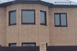 fereastră din PVC de plastic în Chelyabinsk (Chelyabinsk) fereastră din PVC de plastic în Chelyabinsk